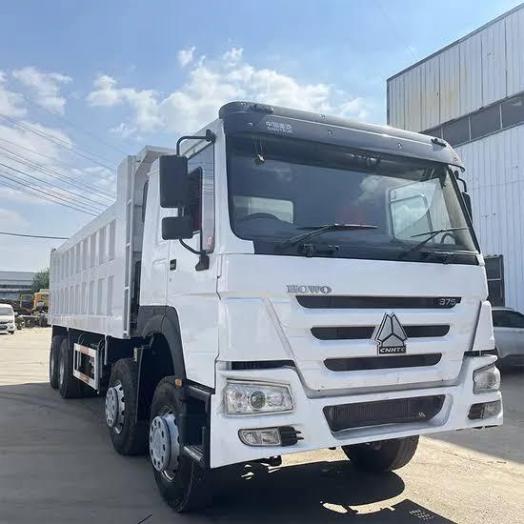 Camion benne 40 tonnes