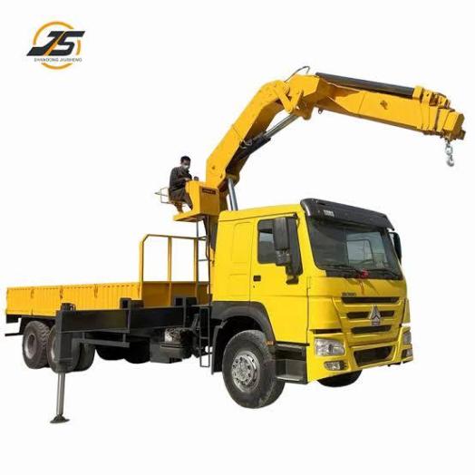 Camion grue articulé