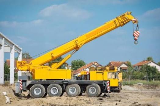 Camion grue PPM 100 tonnes